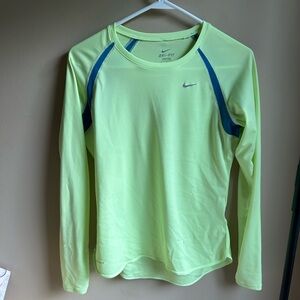 Women’s Long Sleeve Workout Shirt